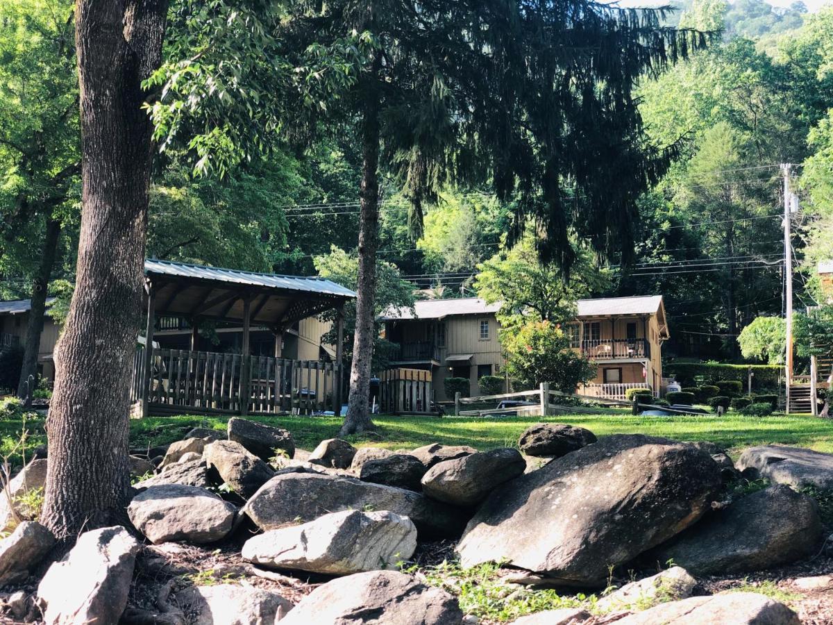 The Evening Shade River Lodge And Cabins Chimney Rock Eksteriør bilde