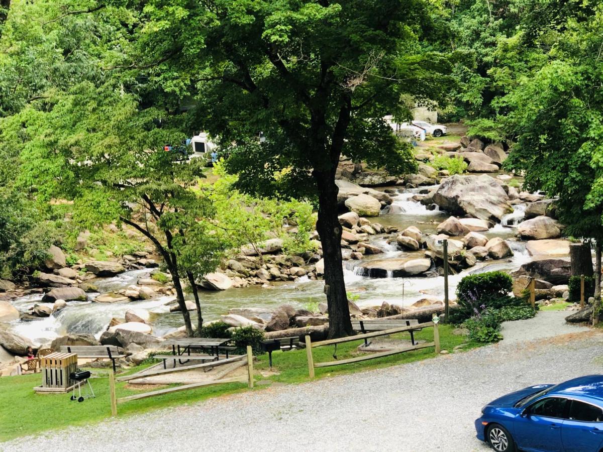 The Evening Shade River Lodge And Cabins Chimney Rock Eksteriør bilde